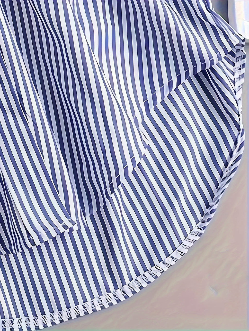 Gestreept damesoverhemd met lange mouwen en knoopjes