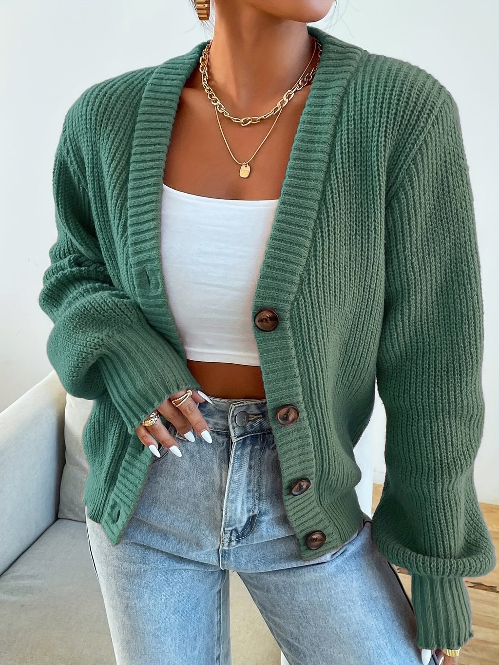 LUMMÉRAS Knitted V-Neck Button Cardigan